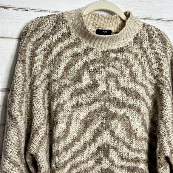 Fate Mock Neck Zebra Print Sweater Size Large - Picture 8 of 8